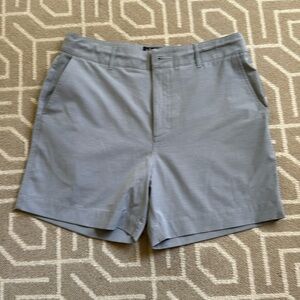 Faherty men’s all day shorts. Size 31. 5 inch inseam